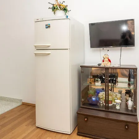 In With Wifi Apartment *