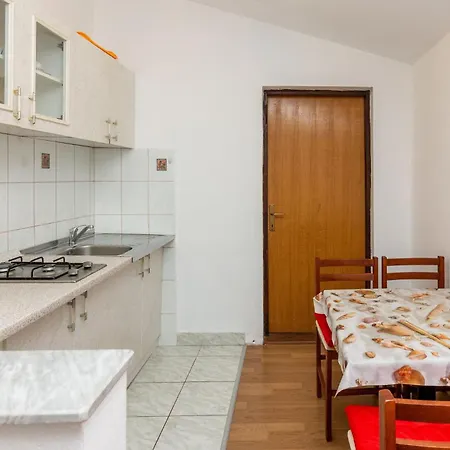 In With Wifi Apartment Vir